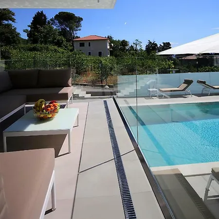 Designed With Swimming Pool Near The Apartment Opatija
